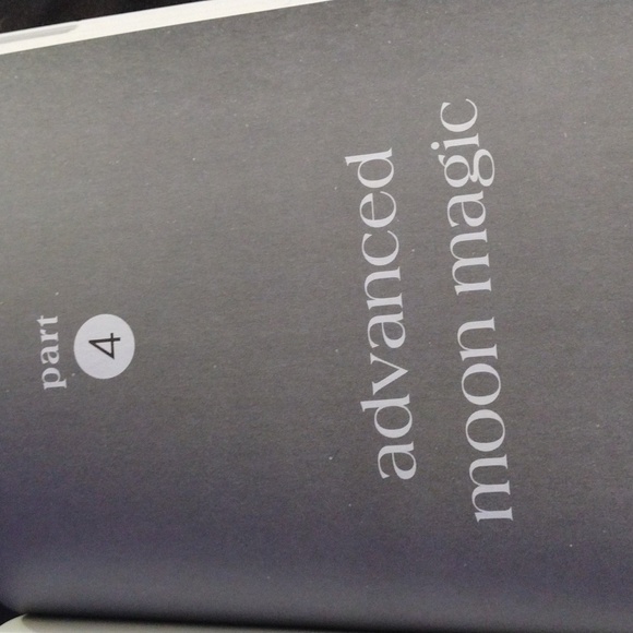 Moon🌛🌝🌜 Magic Book - Picture 6 of 12